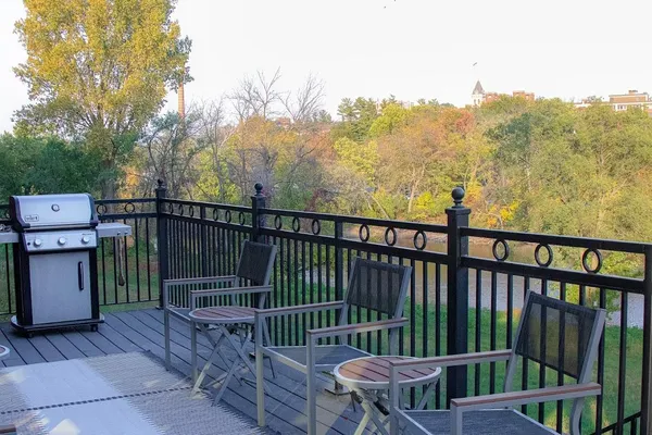 $479,000 | 101 St Olaf Avenue, Unit 402, Northfield, MN 55057