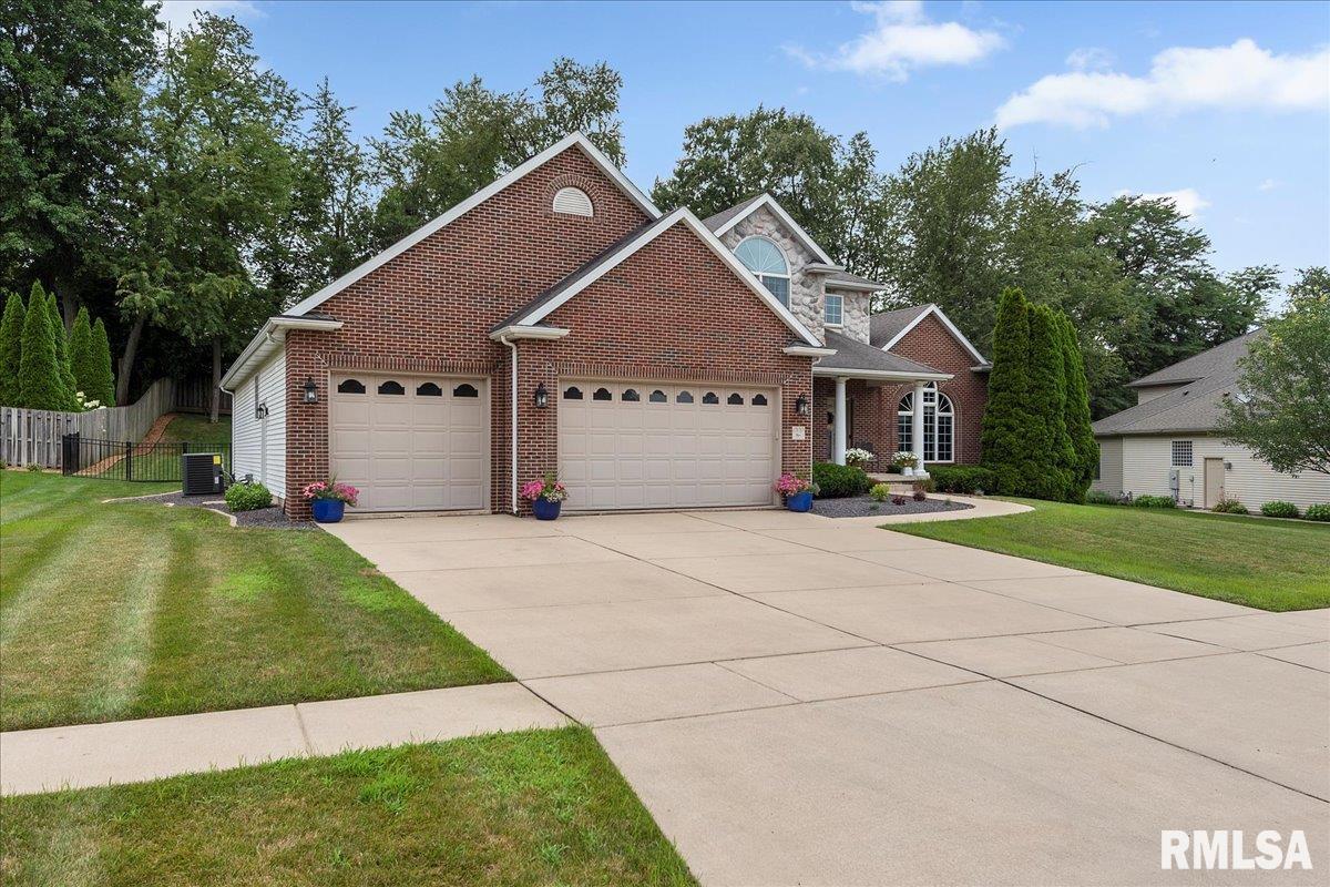 1330 Churchill Road Springfield, IL 62702 - Photo 7 of 79