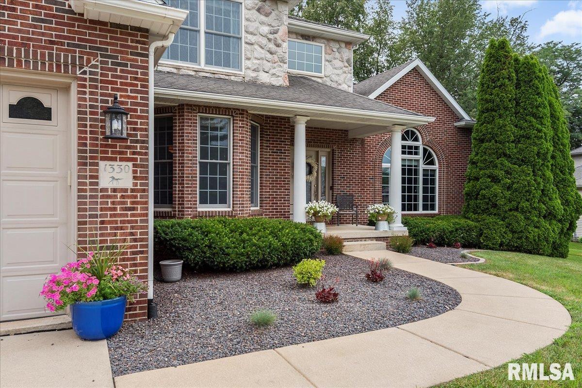 1330 Churchill Road Springfield, IL 62702 - Photo 8 of 79
