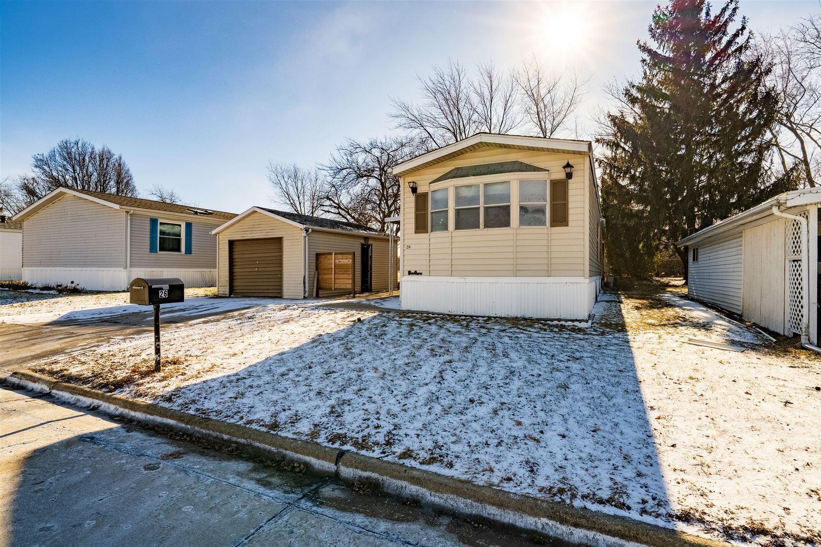 26 Troy Court Bloomington, IL 61701 - Photo 2 of 13
