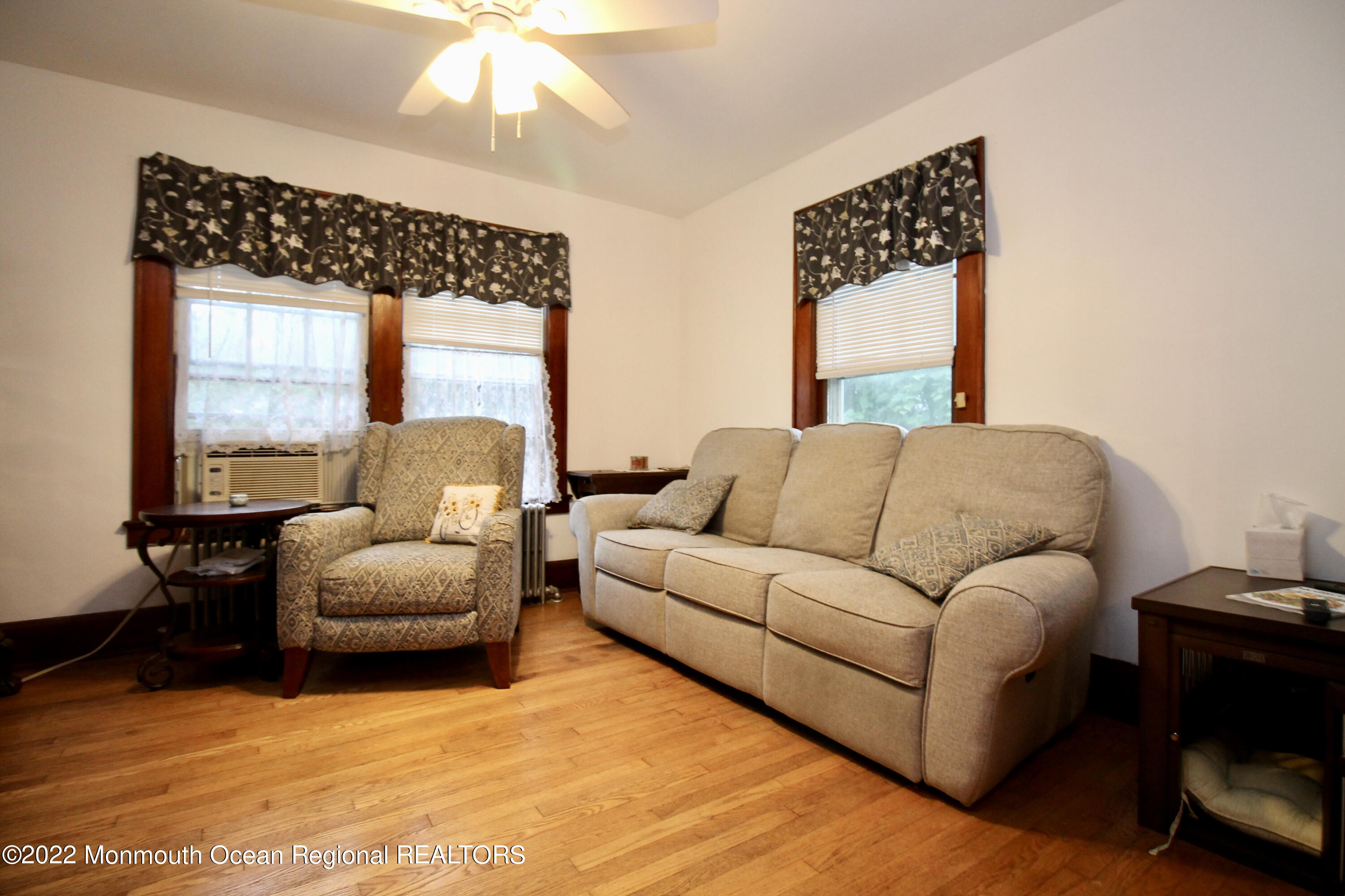640 Colts Neck Road Freehold, NJ 07728 - Photo 13 of 44 429CB1D1-800C-4A3B-BB23-E404F4938776_1_2