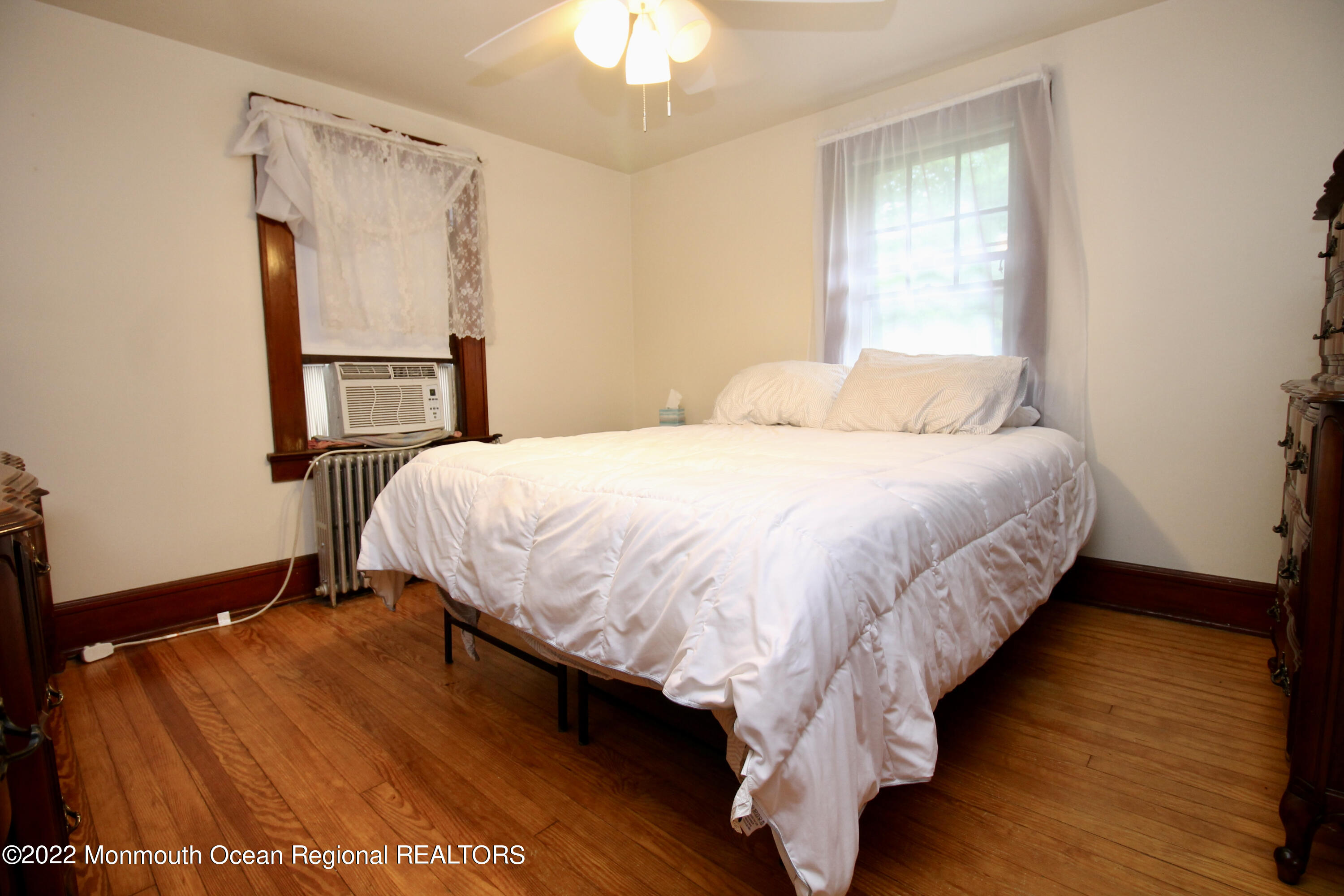 640 Colts Neck Road Freehold, NJ 07728 - Photo 21 of 44 ECC35553-E80D-443B-B3FB-4471007B3A54_1_2