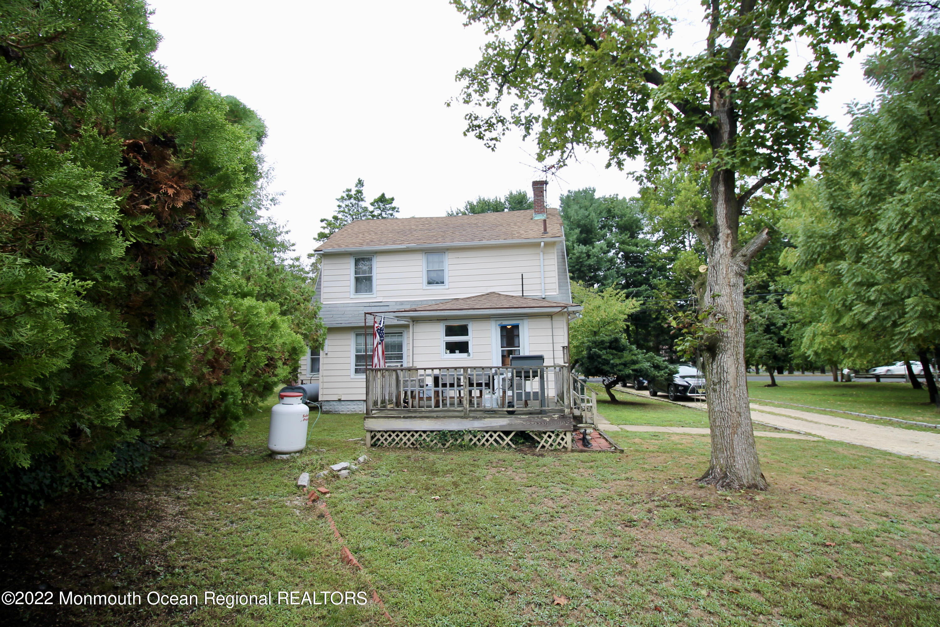 640 Colts Neck Road Freehold, NJ 07728 - Photo 28 of 44 500C404C-6B3E-4AF7-9763-781268046B01_1_2
