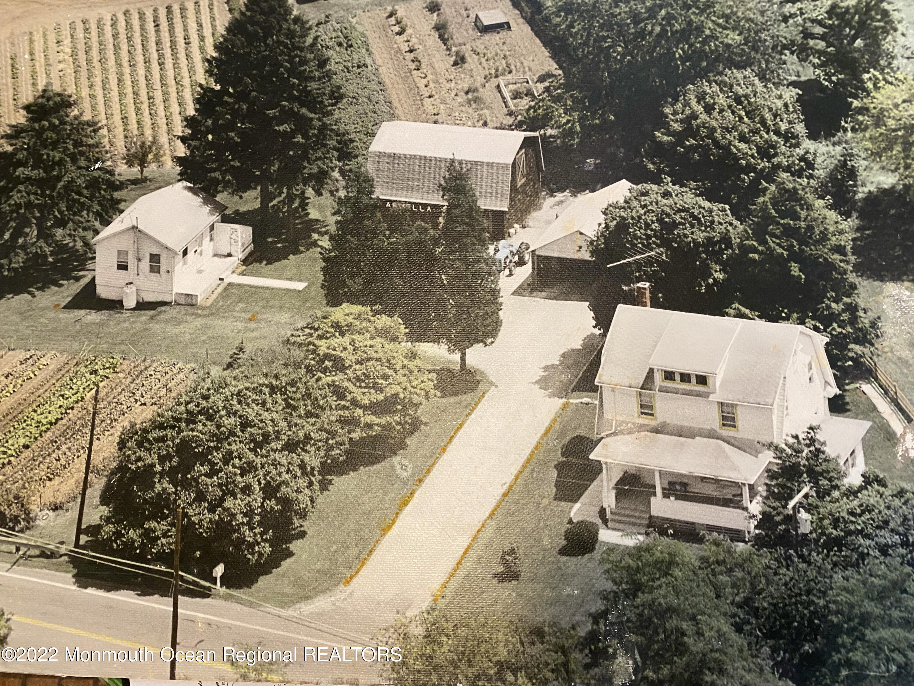 640 Colts Neck Road Freehold, NJ 07728 - Photo 44 of 44 8347059C-ECFE-4EAB-AED8-C46C41B0EF21_1_2