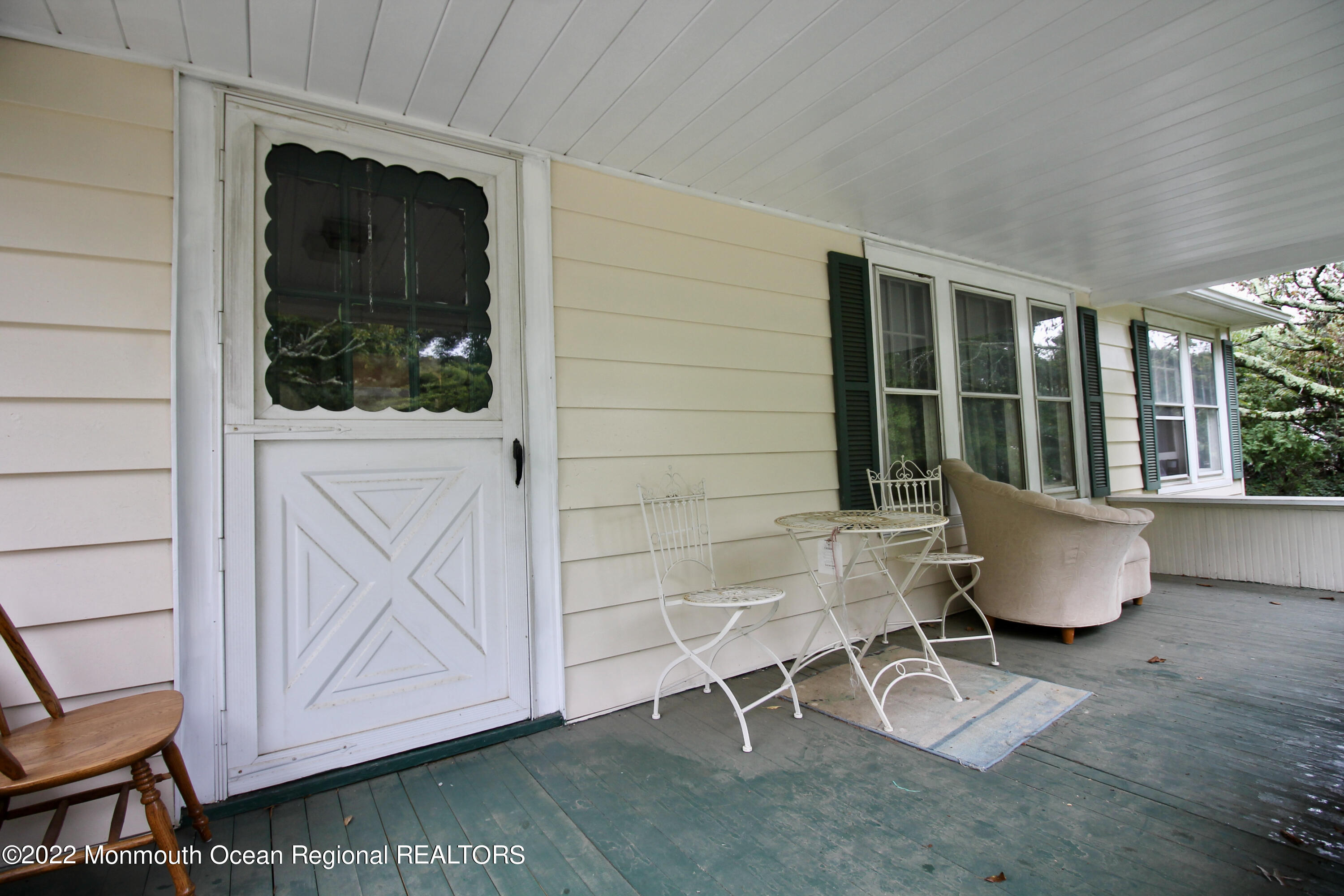 640 Colts Neck Road Freehold, NJ 07728 - Photo 5 of 44 72A10142-5C28-41AA-976F-8383F15541B9_1_2