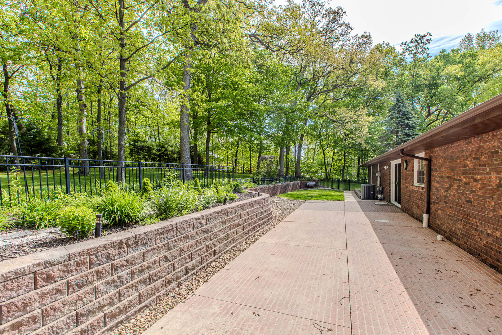 8908 East 1400 North Road Bloomington, IL 61705 - Photo 41 of 60