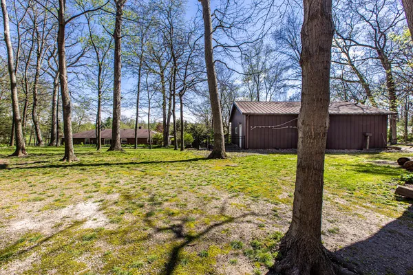 $425,000 | 8908 East 1400 North Road, Bloomington, IL 61705