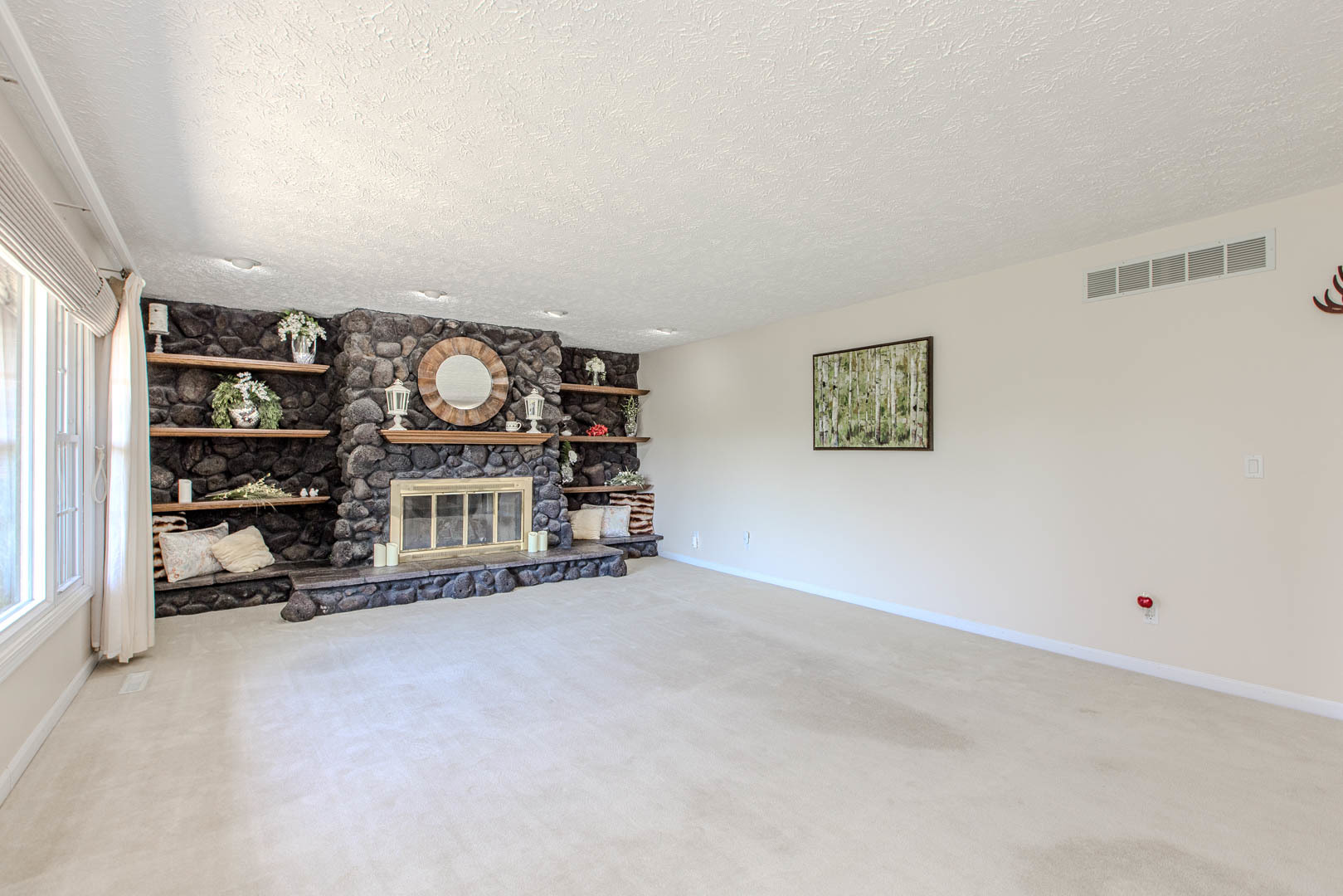 8908 East 1400 North Road Bloomington, IL 61705 - Photo 8 of 60