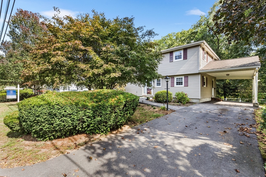 82 Joseph Road Framingham, MA 01701 - Photo 3 of 27