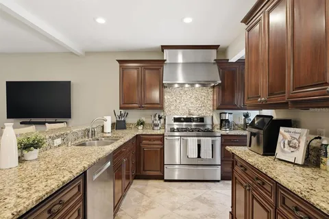 $1,250,000 | 888 16th Avenue North, St. Petersburg, FL 33704