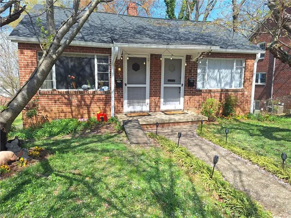 $1,100 | 175 West End Boulevard, Winston-Salem, NC 27101