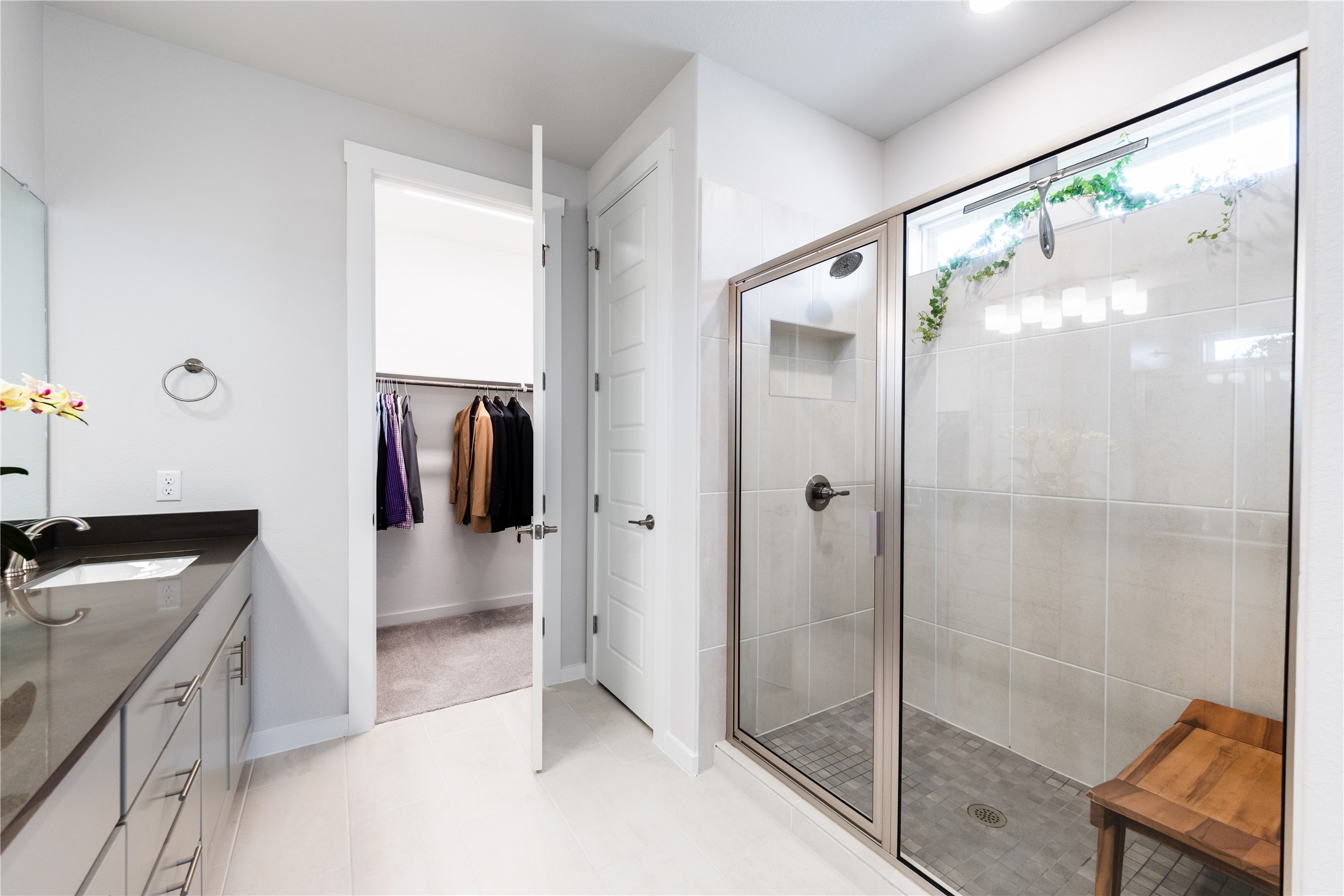 1209 Willie Rnch Way Leander, TX 78641 - Photo 20 of 37 a bathroom with a granite countertop shower sink and mirror