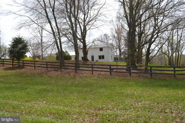 4407 Dumfries Road Catlett, VA 20119 - Photo 13 of 30 Exterior (General)