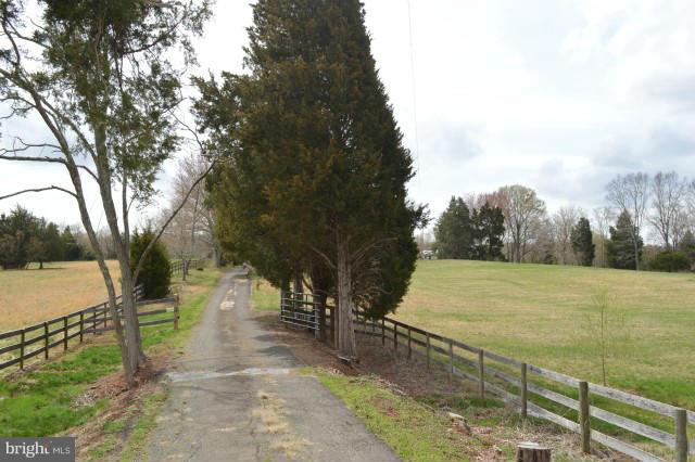 4407 Dumfries Road Catlett, VA 20119 - Photo 18 of 30 Tree Lined Driveway