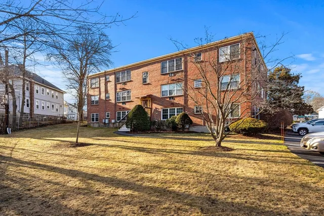 $385,000 | 5 Woodsum Drive, Unit 12, Braintree, MA 02184