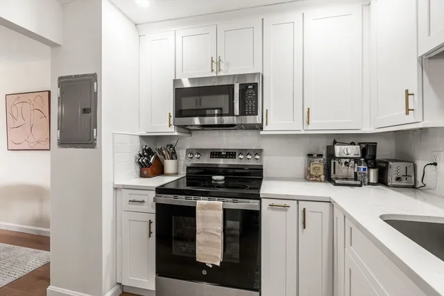 $385,000 | 5 Woodsum Drive, Unit 12, Braintree, MA 02184