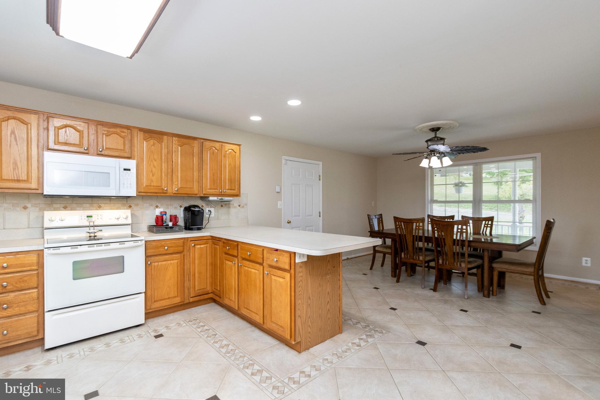 5001 Old Bartholows Road Mount Airy, MD 21771 - Photo 16 of 56 Kitchen/Dining Room