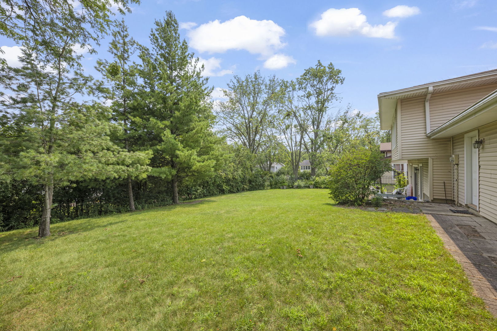2S171 Kent Road Glen Ellyn, IL 60137 - Photo 27 of 36 Gallery Image 27