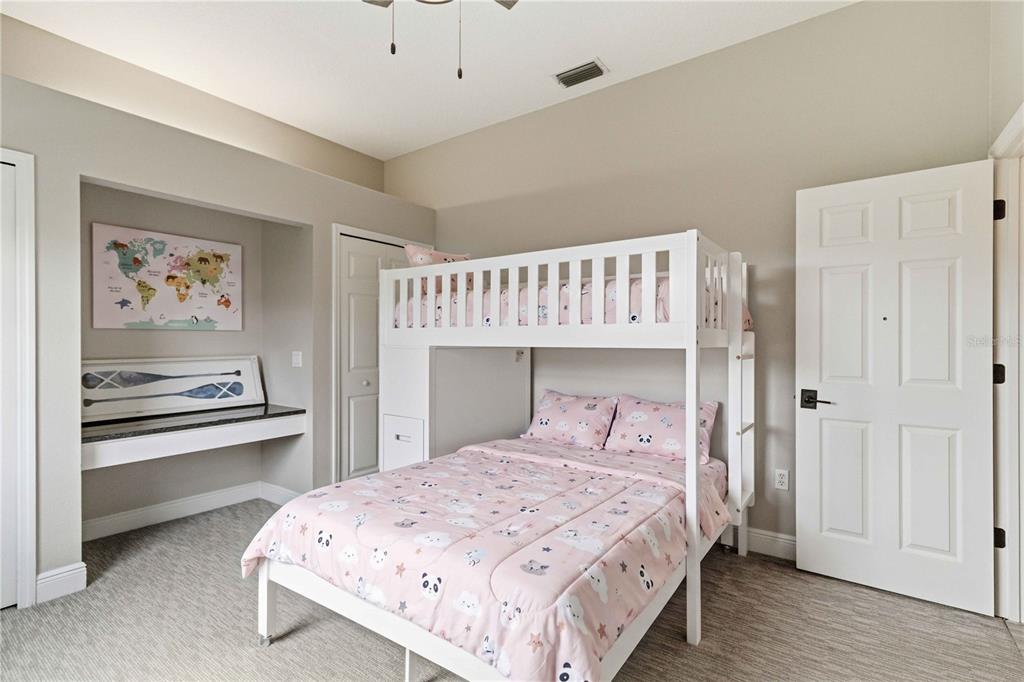 10622 Cheval Place Lakewood Ranch, FL 34202 - Photo 13 of 19