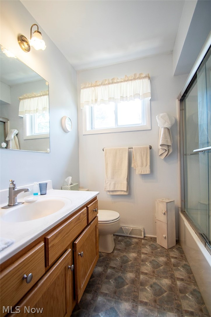 5248 Lance Road Medina, OH 44256 - Photo 16 of 35 Gallery Image 16