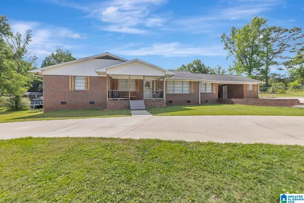 $255,000 | 316 5th Street North, Pell City, AL 35125