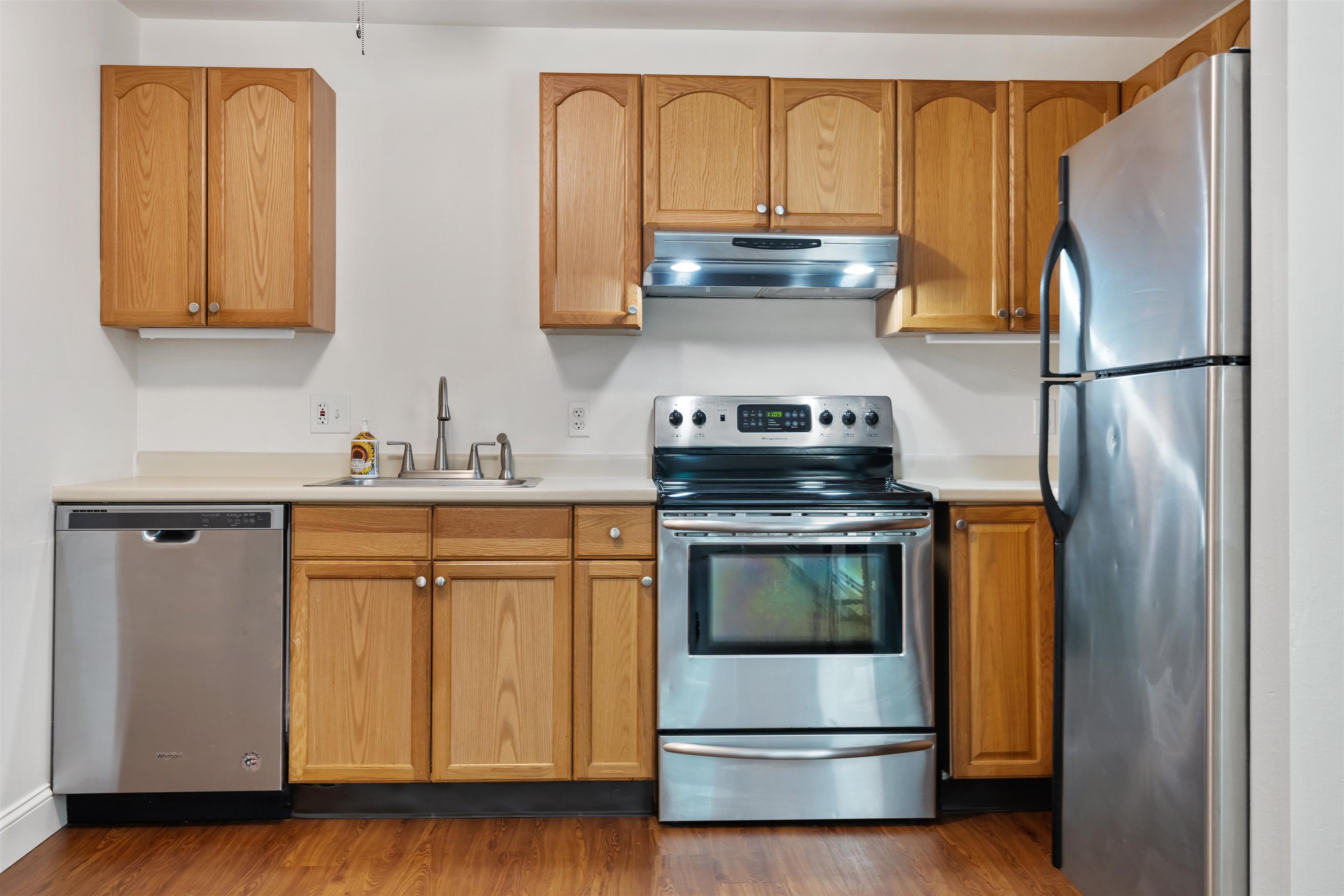 37 Alice Drive, Unit 18 Concord, NH 03303 - Photo 3 of 23
