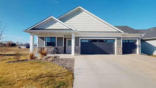 $525,000 | 2018 Douglas Trail Dr Pine Island Southeast, Pine Island, MN 55963