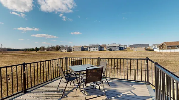 $525,000 | 2018 Douglas Trail Dr Pine Island Southeast, Pine Island, MN 55963