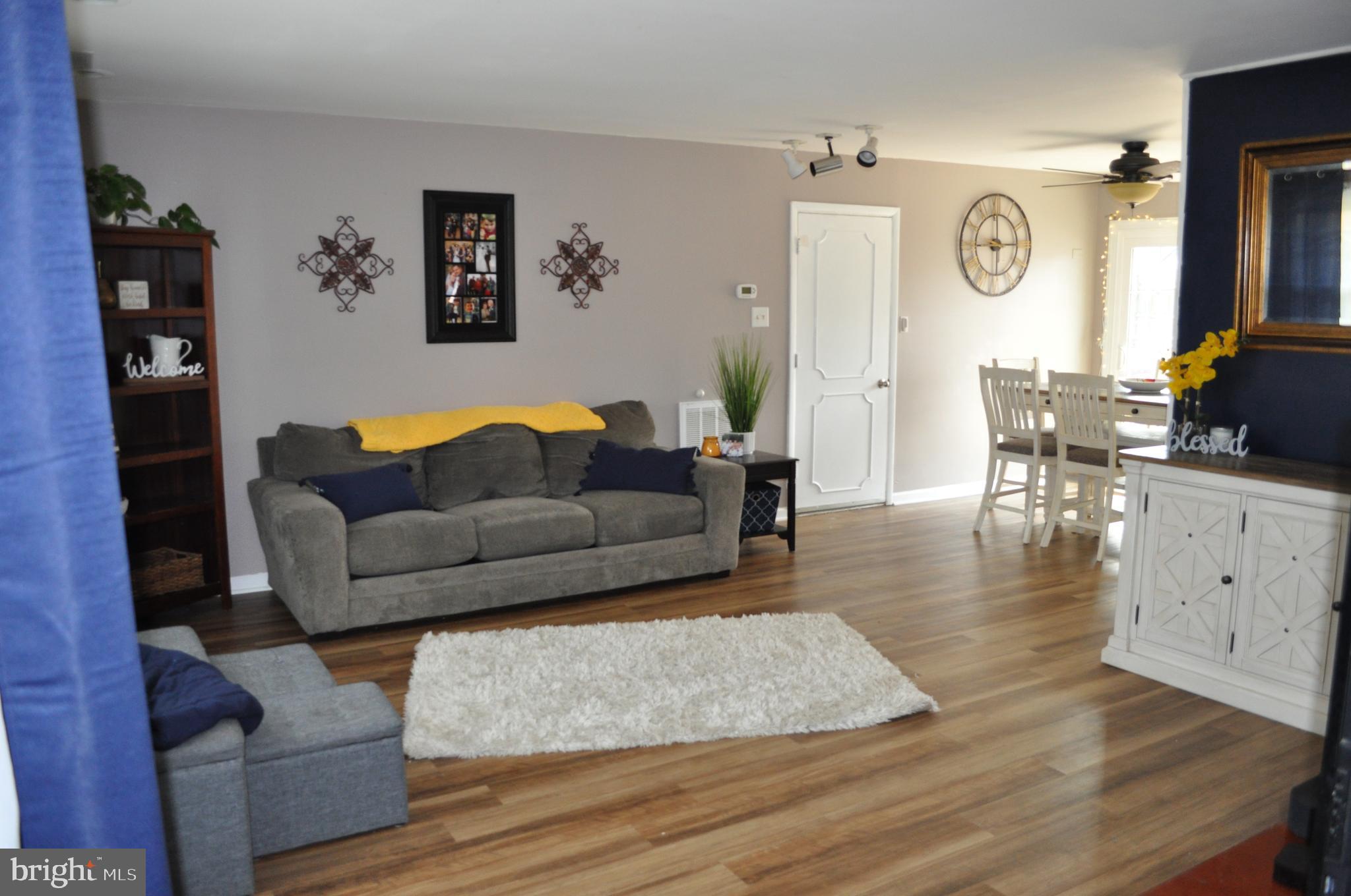 8 Curry Hill Road Levittown, PA 19057 - Photo 2 of 15 Gallery Image 2