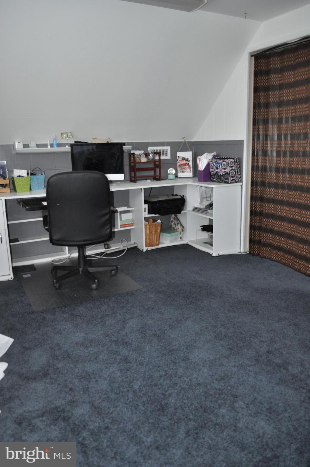 8 Curry Hill Road Levittown, PA 19057 - Photo 11 of 15 Gallery Image 11