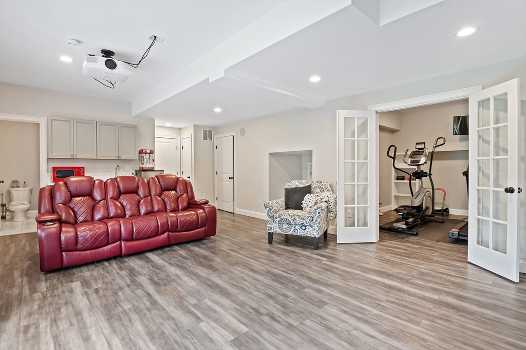 146 Haggetts Pond Road Andover, MA 01810 - Photo 29 of 40 Gallery Image 29