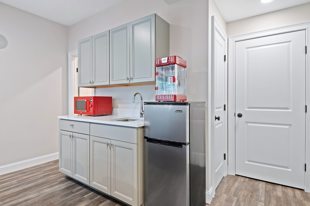 146 Haggetts Pond Road Andover, MA 01810 - Photo 31 of 40 Gallery Image 31