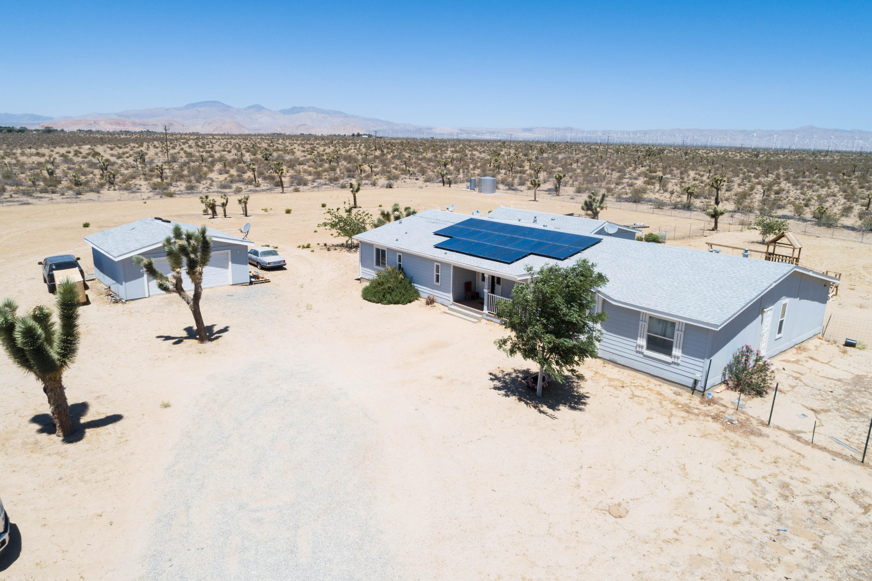 4403 Backus Road Mojave, CA 93501 - Photo 2 of 35 a view of a terrace