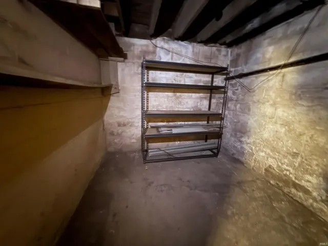 $92,900 | 5586 East St Road, Otwell, IN 47564