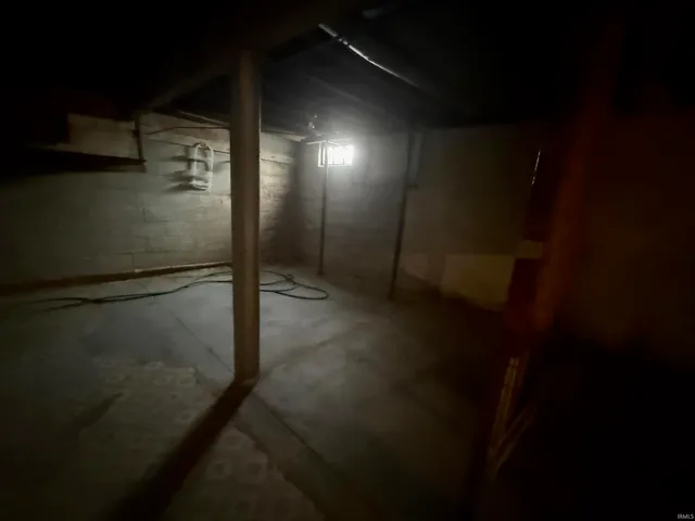 $92,900 | 5586 East St Road, Otwell, IN 47564