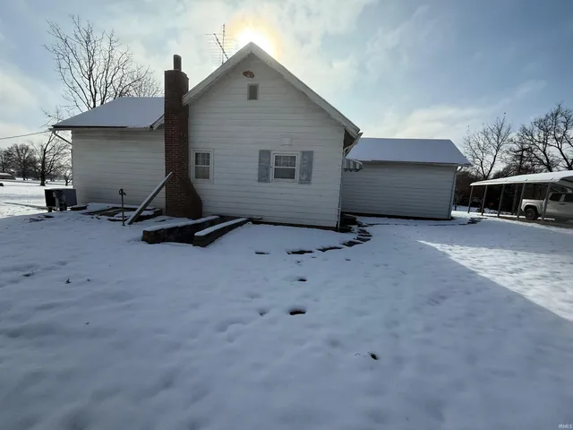 $92,900 | 5586 East St Road, Otwell, IN 47564