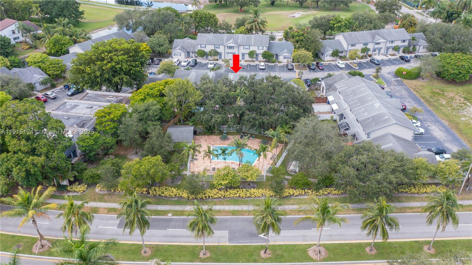 8325 Fairway Road Sunrise, FL 33351 - Photo 16 of 18 an aerial view of multiple house