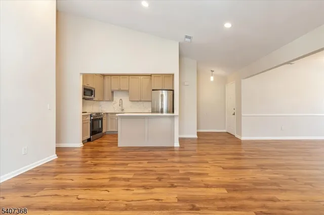 $489,000 | 62 Smithfield Court, Bernards, NJ 07920