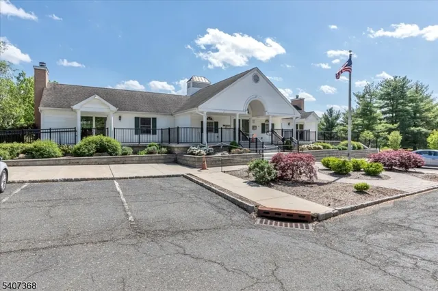 $489,000 | 62 Smithfield Court, Bernards, NJ 07920