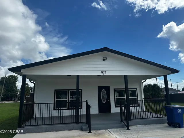 $1,700 | 1122 Oak Avenue, Panama City, FL 32401