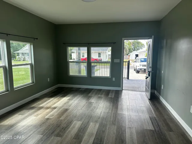 $1,700 | 1122 Oak Avenue, Panama City, FL 32401