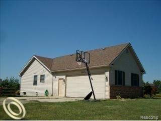18586 Tipsico Lake Road Fenton, MI 48430 - Photo 2 of 23 Attached 2.5 Car Garage!