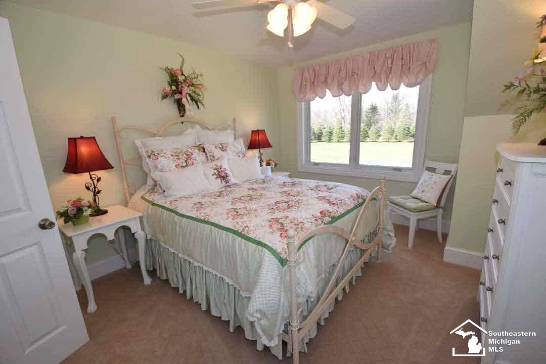 3967 West Rauch Petersburg, MI 49270 - Photo 27 of 37 21131025-26.JPG