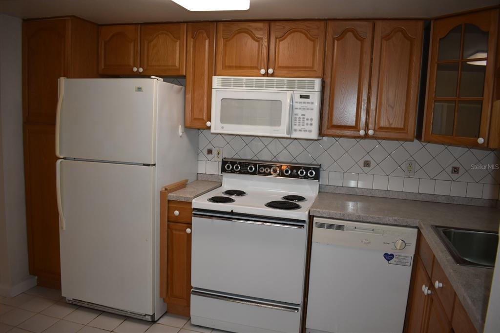 7701 Starkey Road, Unit 313 Seminole, FL 33777 - Photo 6 of 58