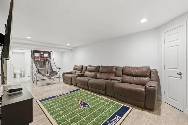 $1,049,900 | 12 Patriot Drive, Walpole, MA 02071