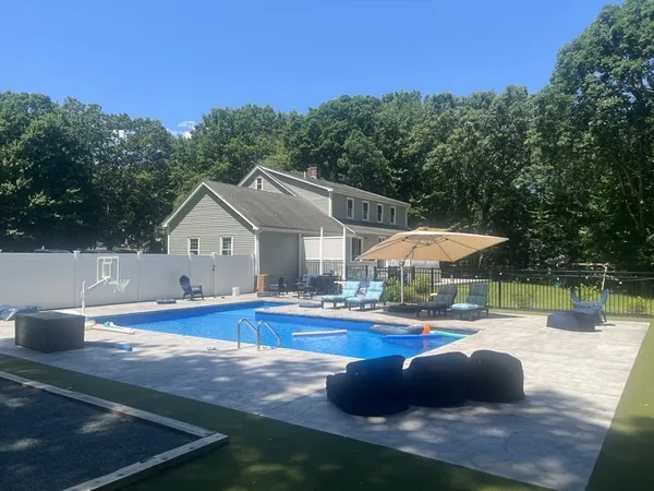 $1,049,900 | 12 Patriot Drive, Walpole, MA 02071