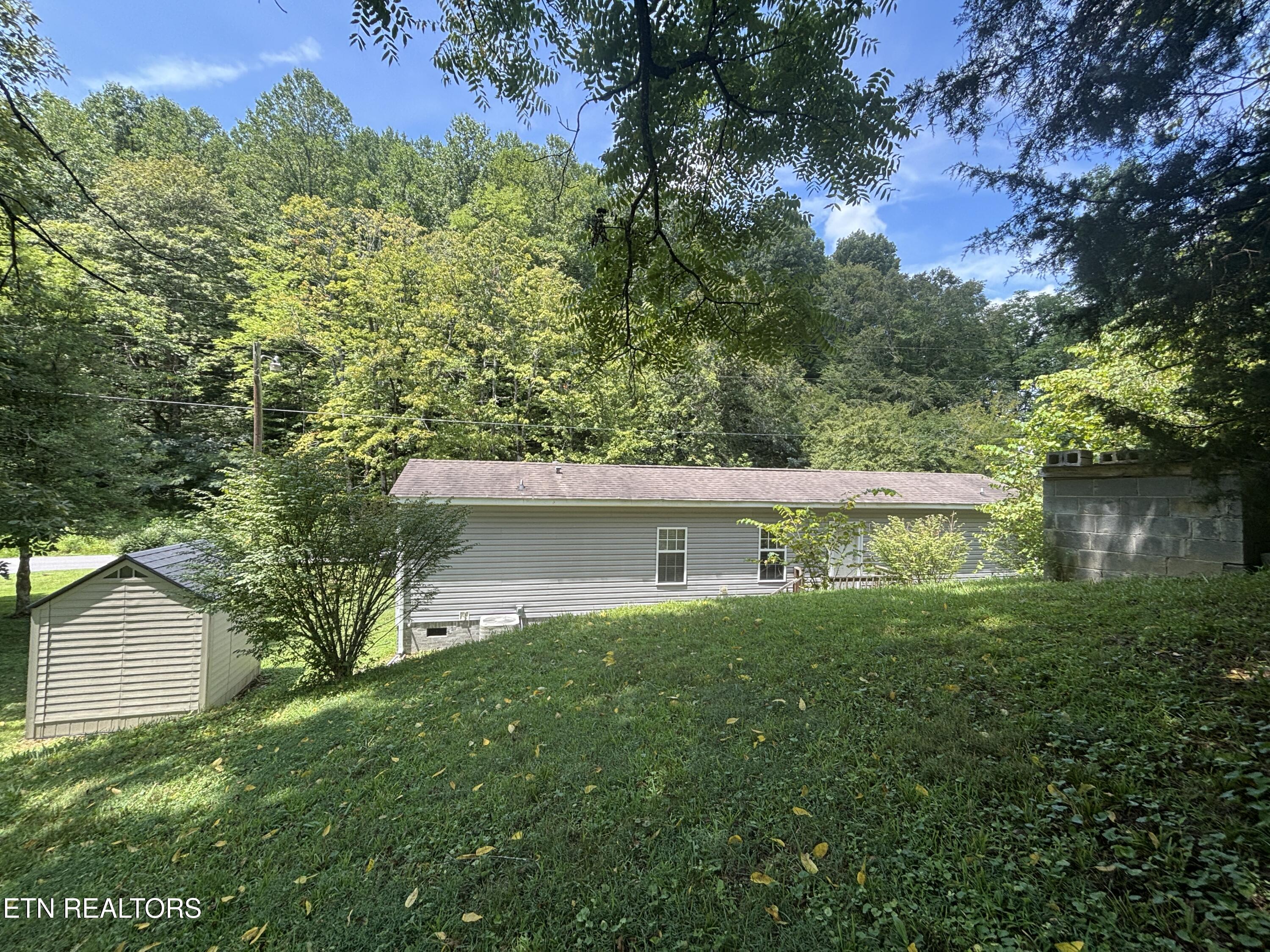 670 Apple Valley Road Sevierville, TN 37862 - Photo 7 of 26 IMG_5365