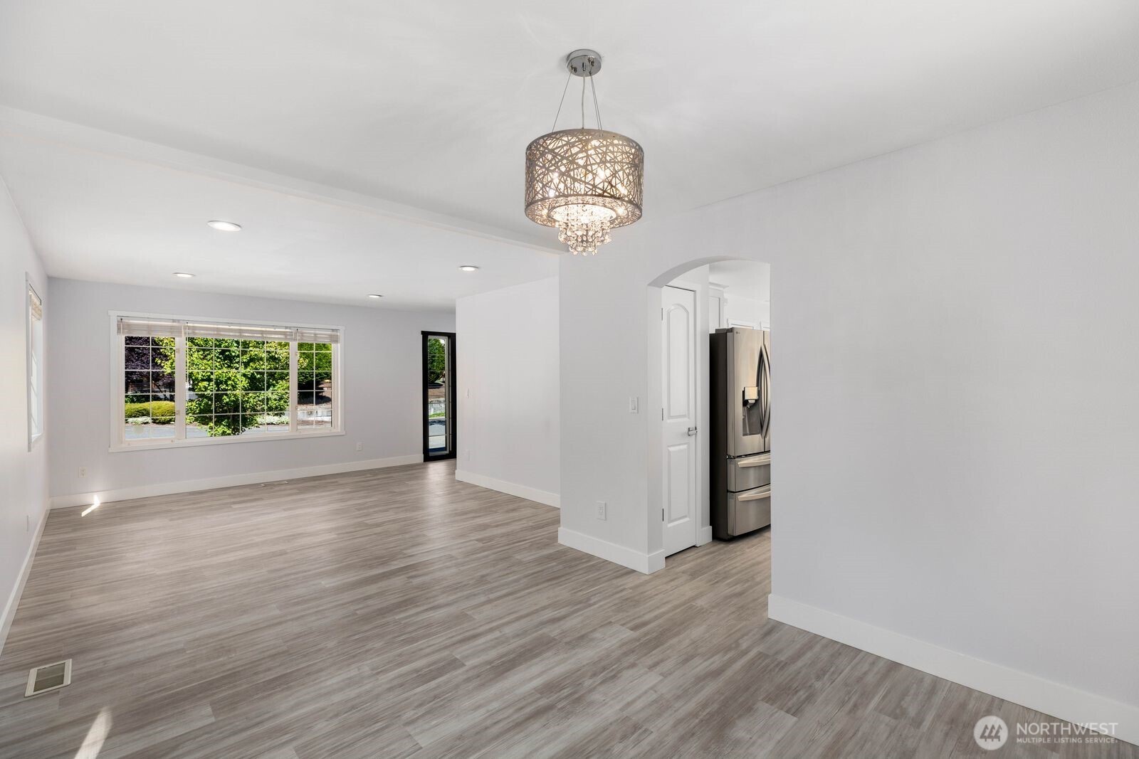 20133 7th Avenue Southeast Bothell, WA 98012 - Photo 7 of 38 Gallery Image 7