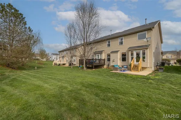 $305,000 | 539 Country Cir Drive, Lake St. Louis, MO 63367