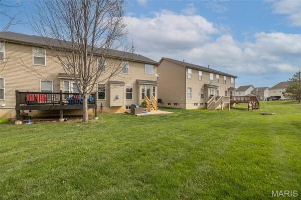 $305,000 | 539 Country Cir Drive, Lake St. Louis, MO 63367